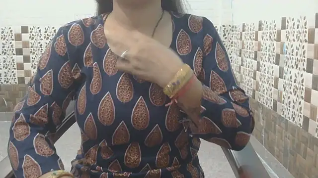 Snapshot of Sneha_lovely01 chatting on May 2026 05:36:02 AM Sneha lovely01 online show from May 2026 05:36:02 AM