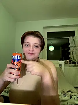 Snapshot of Francine_Wilma chatting on November 2025 05:56:01 PM Francine Wilma online show from November 2025 05:56:01 PM