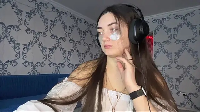 TwotyBright online show from January 2026 06:06:01 AM