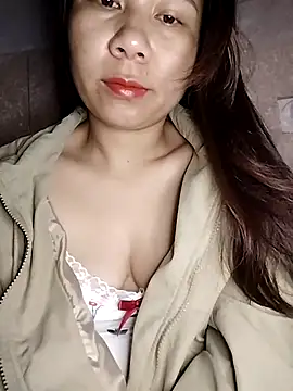 Snapshot of Mimiyex chatting on November 2025 08:31:01 PM Mimiyex online show from November 2025 08:31:01 PM