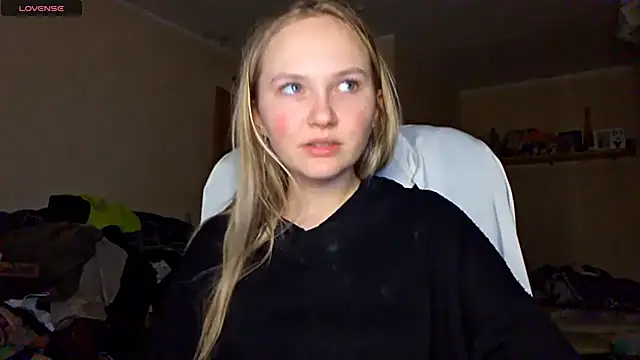 KarinRobertson online show from February 2026 04:14:01 PM