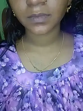 Snapshot of Neha533 chatting on July 2026 07:49:02 PM Neha533 online show from July 2026 07:49:02 PM