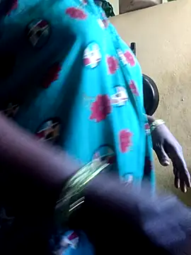 Snapshot of hyd_couple7878 chatting on November 2025 06:36:01 AM hyd couple7878 online show from November 2025 06:36:01 AM