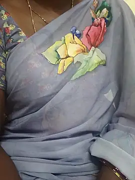 Snapshot of hyd_couple7878 chatting on December 2025 05:11:02 PM hyd couple7878 online show from December 2025 05:11:02 PM