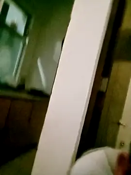 Snapshot of Yerackhip chatting on November 2025 10:15:01 AM Yerackhip online show from November 2025 10:15:01 AM