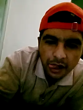 Snapshot of Yerackhip chatting on November 2025 08:27:01 AM Yerackhip online show from November 2025 08:27:01 AM