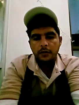 Snapshot of Yerackhip chatting on December 2025 07:13:02 AM Yerackhip online show from December 2025 07:13:02 AM