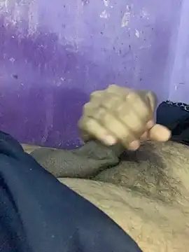 Snapshot of hotman29 chatting on December 2025 08:24:02 PM hotman29 online show from December 2025 08:24:02 PM