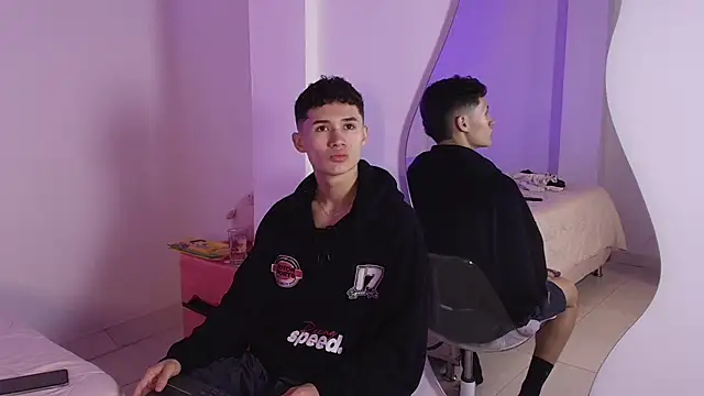 Snapshot of Eiden_Blake chatting on November 2025 10:26:02 AM Eiden Blake online show from November 2025 10:26:02 AM