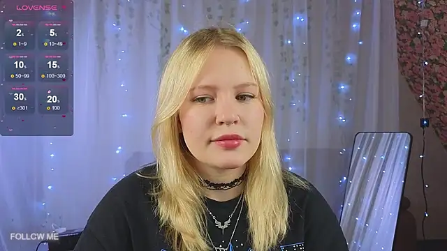 Mila wxw online show from December 2025 01:50:02 PM