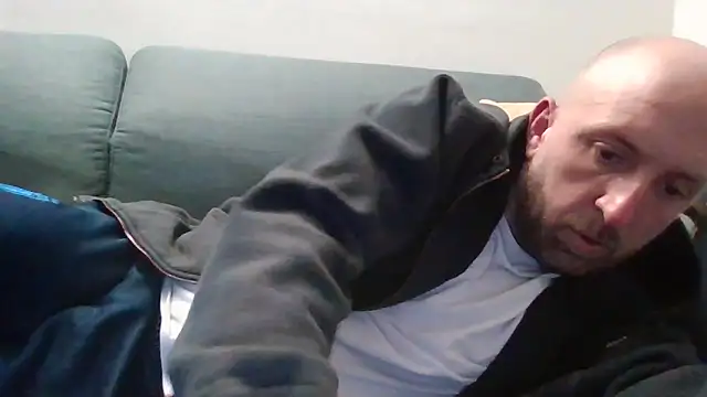 luca beech88 online show from April 2026 06:24:02 PM