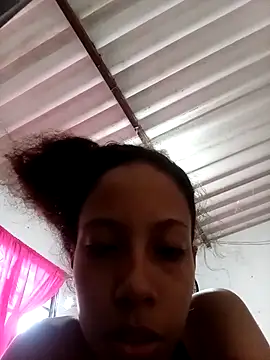 Snapshot of Ari_1217 chatting on November 2025 09:14:02 PM Ari 1217 online show from November 2025 09:14:02 PM