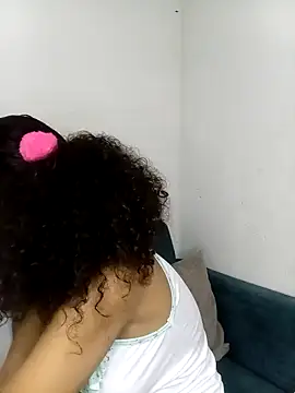 Snapshot of Ari_1217 chatting on December 2025 12:07:01 AM Ari 1217 online show from December 2025 12:07:01 AM