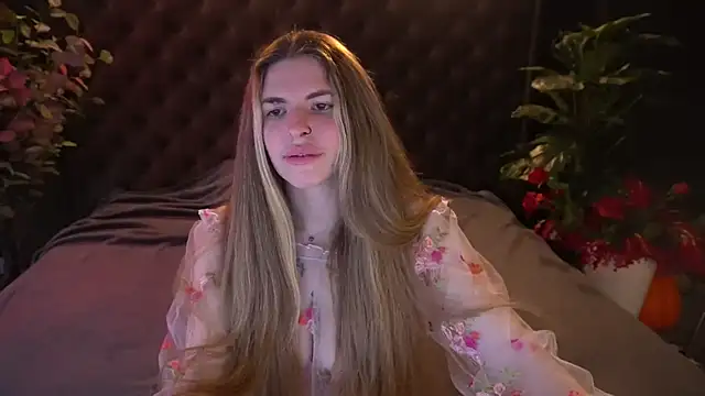 DanielaReign online show from April 2026 01:07:01 PM