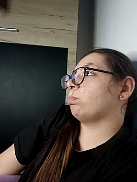 Baby Myla online show from November 2025 01:48:01 PM