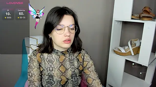 Karina Kellyy online show from November 2025 02:28:01 AM