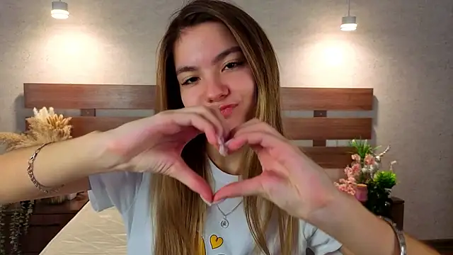 Snapshot of MargieDavidson chatting on February 2026 08:40:02 AM MargieDavidson online show from February 2026 08:40:02 AM