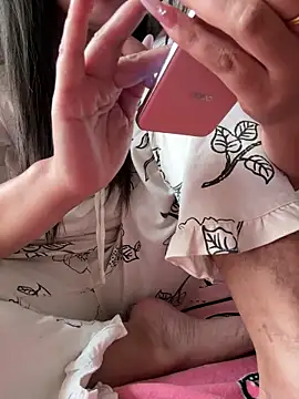 Snapshot of xiaozhu-88 chatting on November 2025 06:33:02 AM xiaozhu-88 online show from November 2025 06:33:02 AM