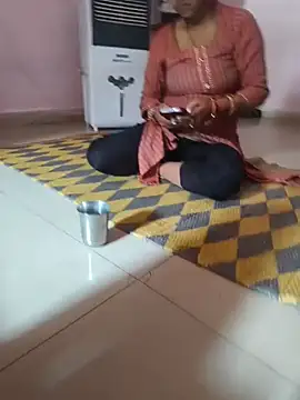 Snapshot of Lailamajnu1996 chatting on February 2026 07:43:02 AM Lailamajnu1996 online show from February 2026 07:43:02 AM