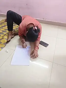 Snapshot of Lailamajnu1996 chatting on February 2026 07:28:02 AM Lailamajnu1996 online show from February 2026 07:28:02 AM