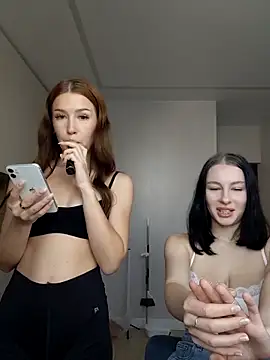 Snapshot of MelissaPinkiss chatting on November 2025 10:52:02 AM MelissaPinkiss online show from November 2025 10:52:02 AM