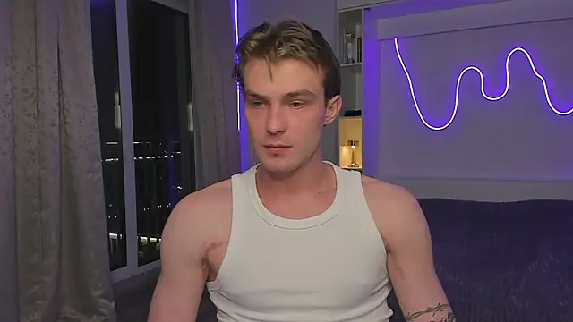 Snapshot of DanteRay chatting on November 2025 11:58:02 PM DanteRay online show from November 2025 11:58:02 PM