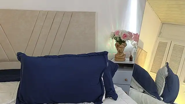 Snapshot of NatashaBlade_ chatting on November 2025 01:43:01 PM NatashaBlade online show from November 2025 01:43:01 PM