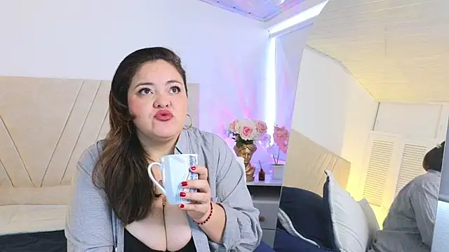 Snapshot of NatashaBlade_ chatting on November 2025 11:44:01 AM NatashaBlade online show from November 2025 11:44:01 AM