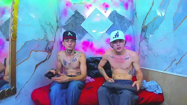 Kevinperlas online show from November 2025 07:41:02 PM