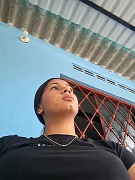 lapicarona18 online show from November 2025 03:05:02 PM