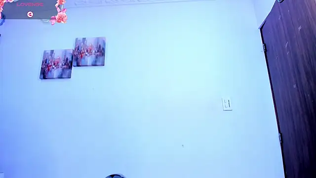 SamantaRave  online show from November 2025 01:26:02 PM