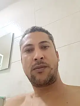 Arrombador20 online show from April 2026 03:28:01 AM