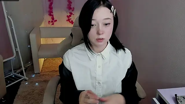 Snapshot of Hanako_Rey chatting on November 2025 01:35:02 PM Hanako Rey online show from November 2025 01:35:02 PM