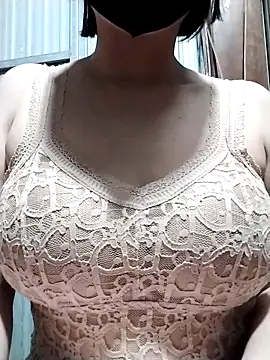 Snapshot of Niramiu chatting on November 2025 04:56:02 AM Niramiu online show from November 2025 04:56:02 AM