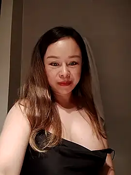 Snapshot of thu-cuoi chatting on November 2025 11:31:01 PM thu-cuoi online show from November 2025 11:31:01 PM