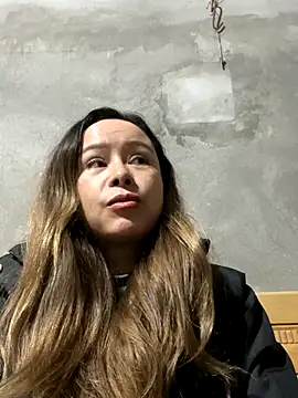 Snapshot of thu-cuoi chatting on December 2025 01:44:01 AM thu-cuoi online show from December 2025 01:44:01 AM