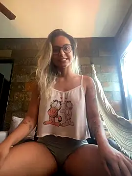 Snapshot of kaakzinha chatting on November 2025 02:39:02 PM kaakzinha online show from November 2025 02:39:02 PM