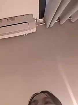 Snapshot of RebelAura chatting on November 2025 09:17:02 AM RebelAura online show from November 2025 09:17:02 AM