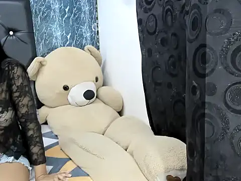 Snapshot of catalinax18 chatting on November 2025 03:50:02 AM catalinax18 online show from November 2025 03:50:02 AM