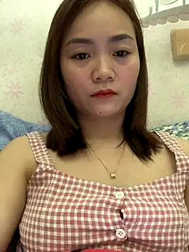 Snapshot of Bana-gibee chatting on December 2025 06:04:01 PM Bana-gibee online show from December 2025 06:04:01 PM