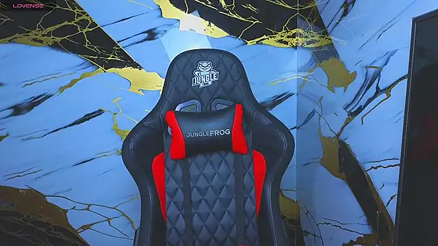 Snapshot of Suarezz10_ chatting on November 2025 02:27:01 PM Suarezz10 online show from November 2025 02:27:01 PM