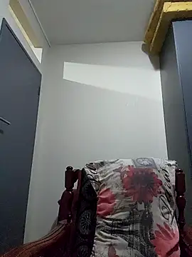 Snapshot of Mommy_Sienna chatting on November 2025 12:11:02 AM Mommy Sienna online show from November 2025 12:11:02 AM