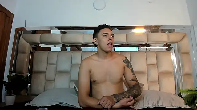 HotVoltage online show from November 2025 12:17:01 PM