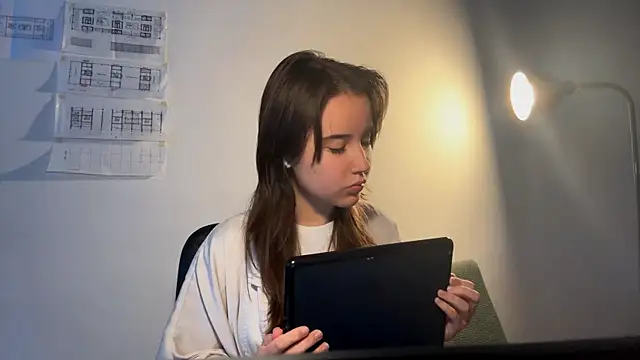 Snapshot of DonettaDuley chatting on November 2025 02:29:01 PM DonettaDuley online show from November 2025 02:29:01 PM