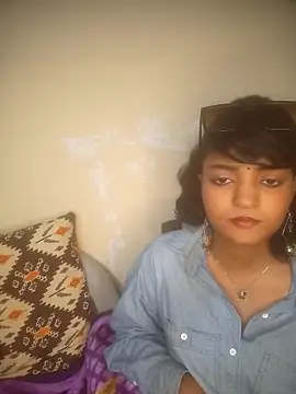 Snapshot of Freakingromance chatting on February 2026 06:15:01 PM Freakingromance online show from February 2026 06:15:01 PM