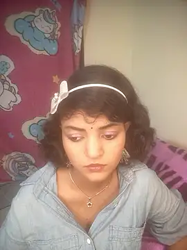 Freakingromance online show from March 2026 07:32:01 PM