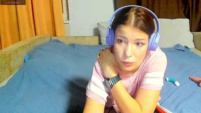 Eva purrr  online show from February 2026 10:09:01 AM