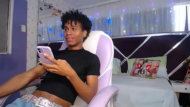 Santy bigcock 01 online show from April 2026 02:58:01 PM