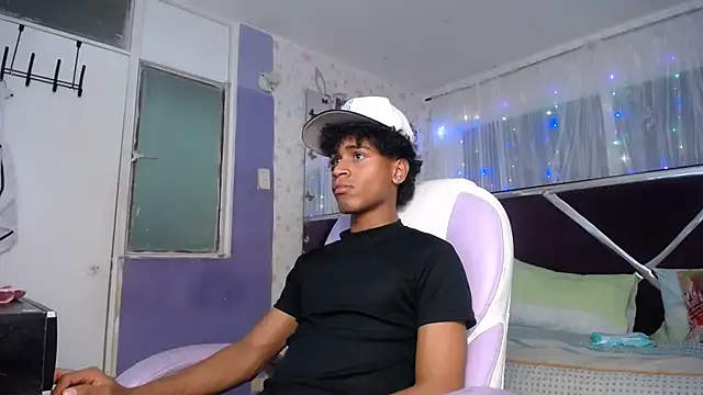 Santy bigcock 01 online show from April 2026 12:28:01 AM