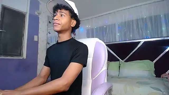 Santy bigcock 01 online show from April 2026 12:34:02 PM